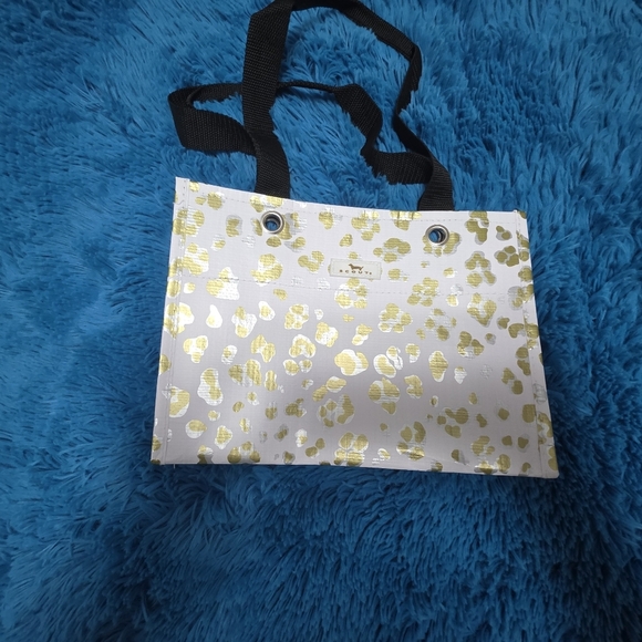 Reusable Tote Bag Set - Red, White, Black Lululemon And 1 Scout - Picture 5 of 9